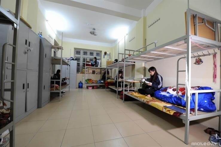 ký túc sinh viên trường cao đẳng ngoại ngữ và công nghệ hà nội