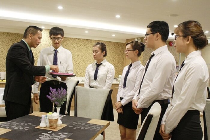 Tìm hiểu ngành quản trị khách sạn là ngành gì ngành quản trị khách sạn là ngành gì