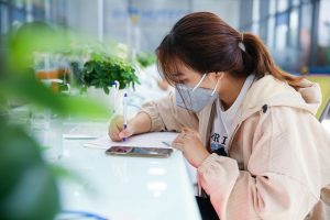 học cao đẳng du lịch có xin được việc không