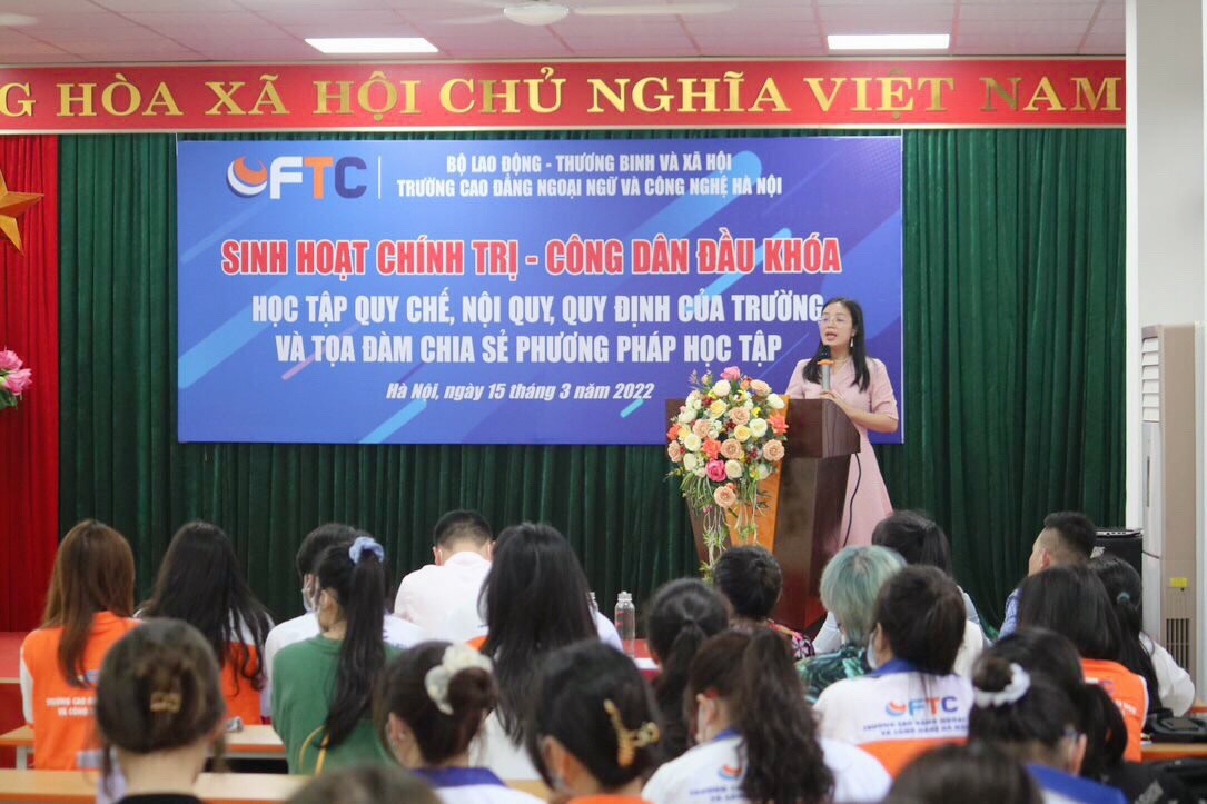 tuần sinh hoạt chính trị công dân đầu khóa 2021