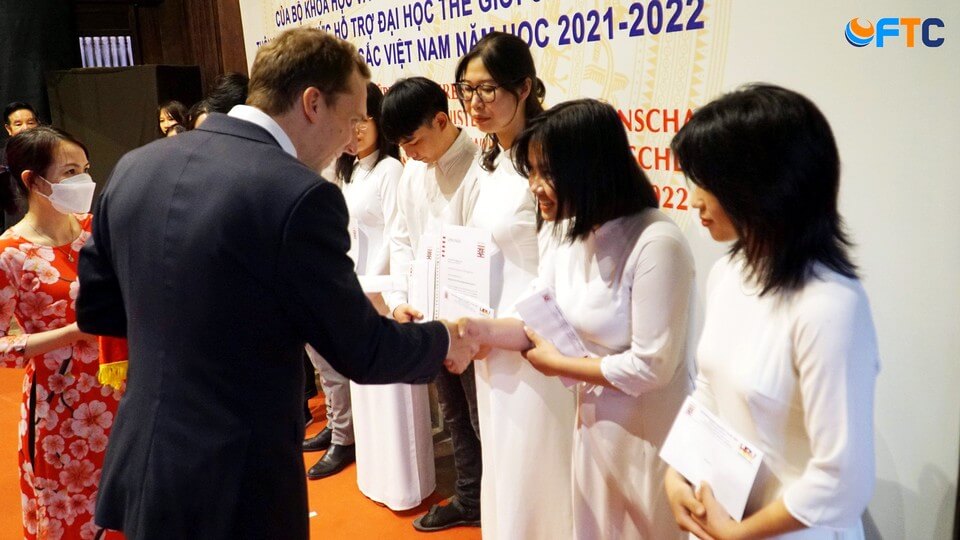 sinh viên FTC nhận học bổng Hessen