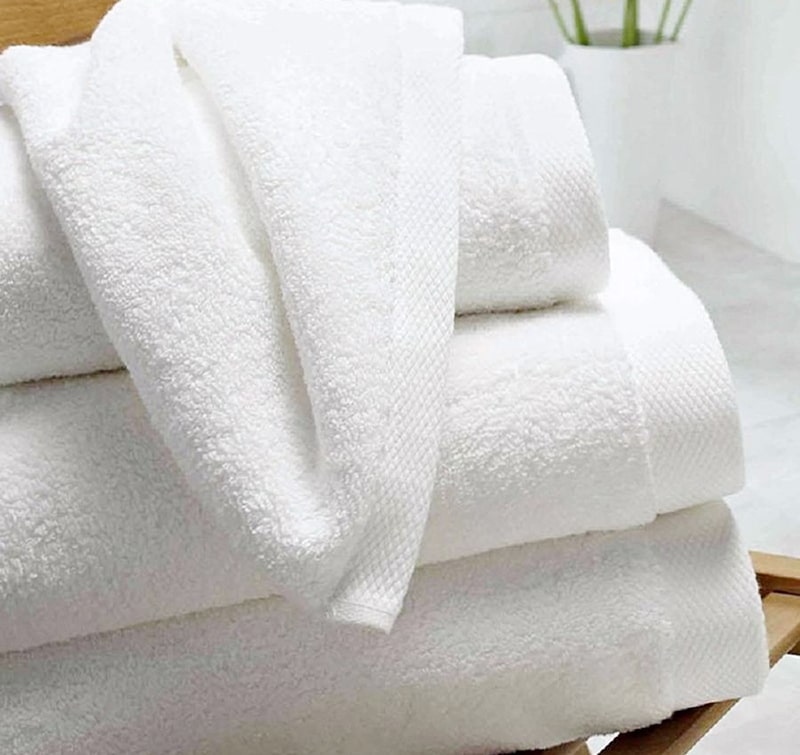 Cần sử dụng khăn bông sạch khi tự chăm sóc sa tại nhà