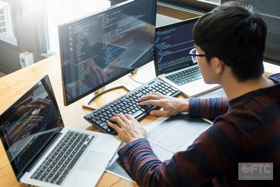 nhung-dieu-can-biet-ve-nganh-cntt