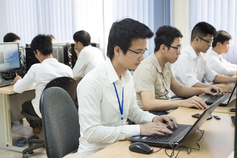 Mức lương ngành Công nghệ thông tin Tương lai về triển vọng việc làm và mức thu nhập ngành Công nghệ thông tin