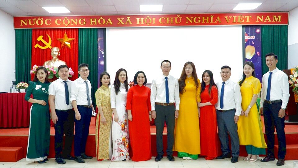 Cao đẳng Ngoại ngữ và Công nghệ Hà Nội tổ chức Đại hội Chi bộ nhiệm kỳ 2022-2025