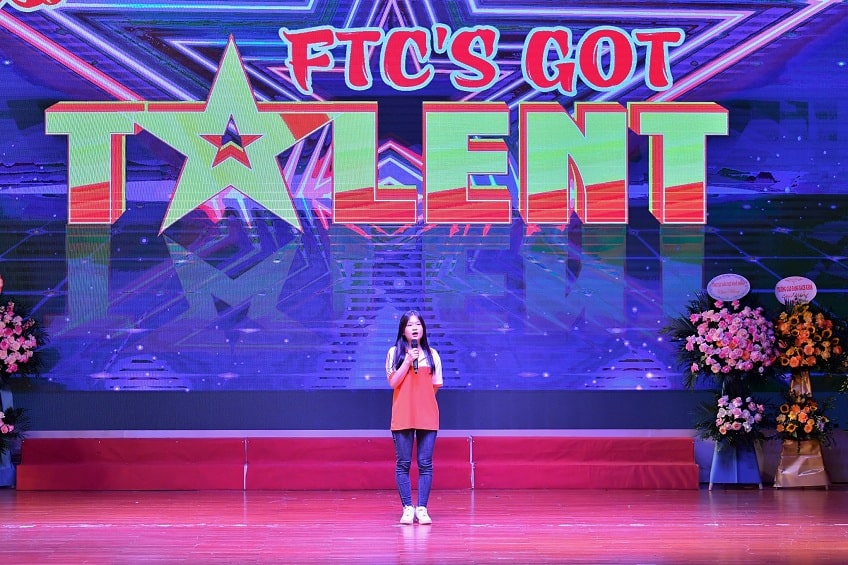 Lời dẫn đội Đời không đối thủ