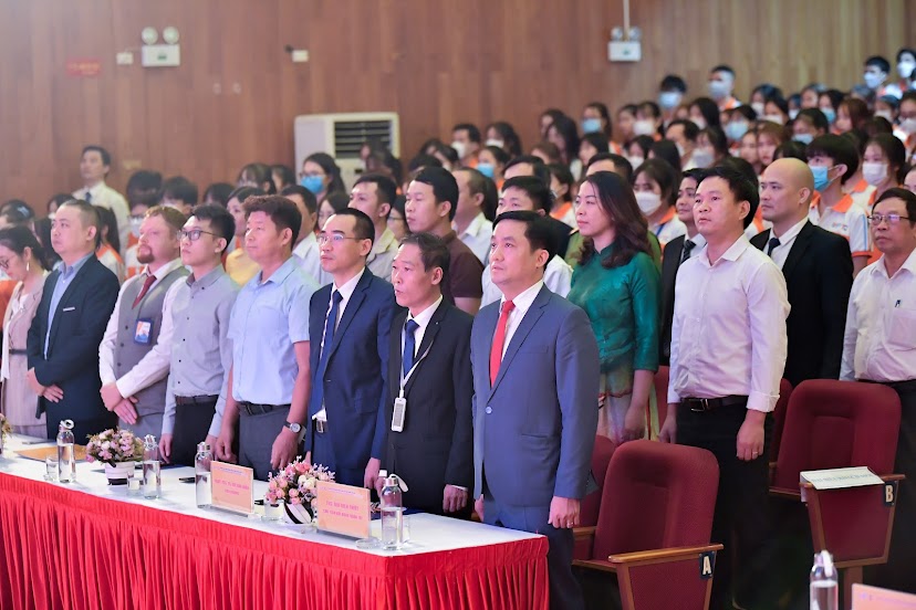 Hình ảnh đáng nhớ tại Lễ khai giảng năm học 2022-2023 trường Cao đẳng Ngoại ngữ và Công nghệ Hà Nội