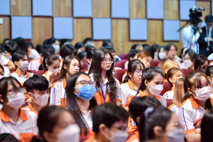 Hình ảnh đáng nhớ tại Lễ khai giảng năm học 2022-2023 trường Cao đẳng Ngoại ngữ và Công nghệ Hà Nội