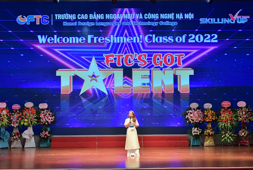 Hình ảnh đáng nhớ tại Lễ khai giảng năm học 2022-2023 trường Cao đẳng Ngoại ngữ và Công nghệ Hà Nội