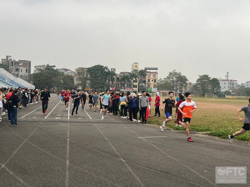 Ngày chạy Olympic vì sức khỏe toàn dân