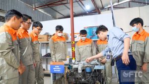 Điểm chuẩn ngành Công nghệ ô tô