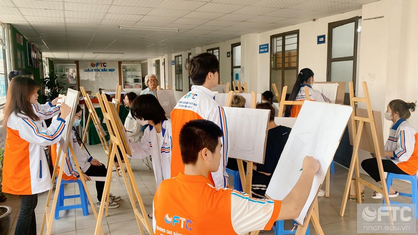 Ngành Thiết kế đồ họa - Thỏa chí đam mê với thu nhập rủng rỉnh