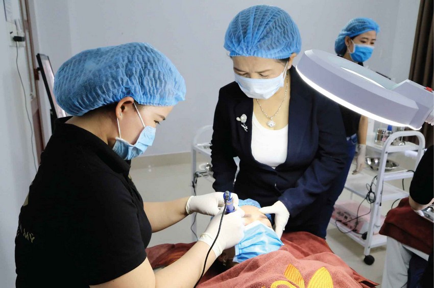 Trường xét tuyển ngành Chăm sóc sắc đẹp