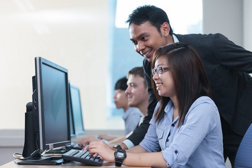 Học cao đẳng công nghệ thông tin có dễ xin việc không?