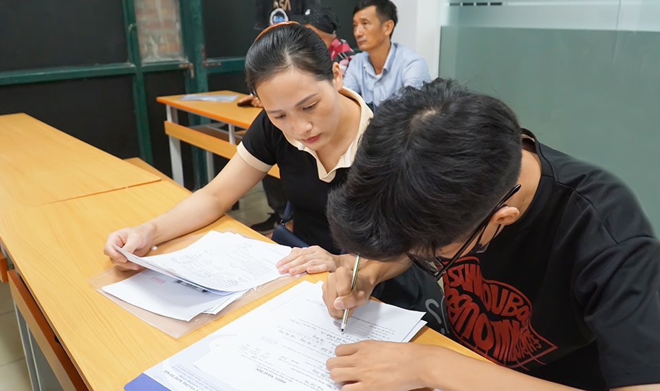 Hoàn thiện hồ sơ nhập học FTC