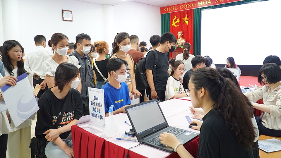 Hoàn thiện hồ sơ nhập học FTC