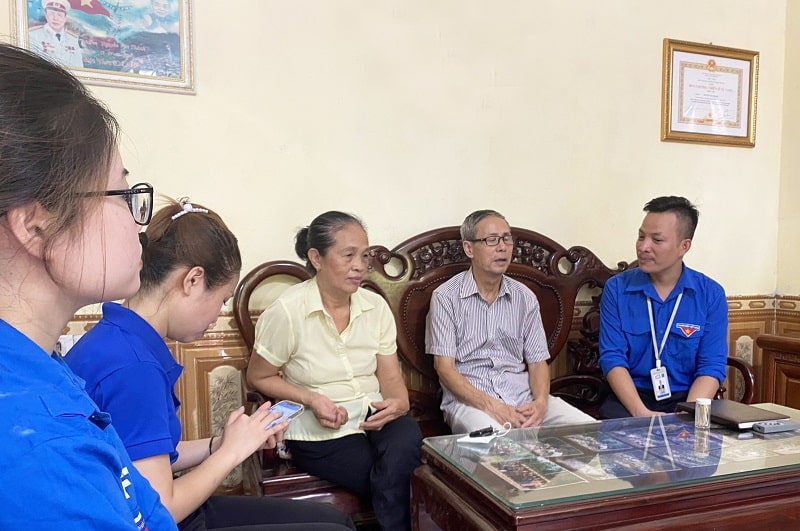 Đoàn TNCS FTC thăm hỏi, tặng quà tri ân các anh hùng liệt sỹ