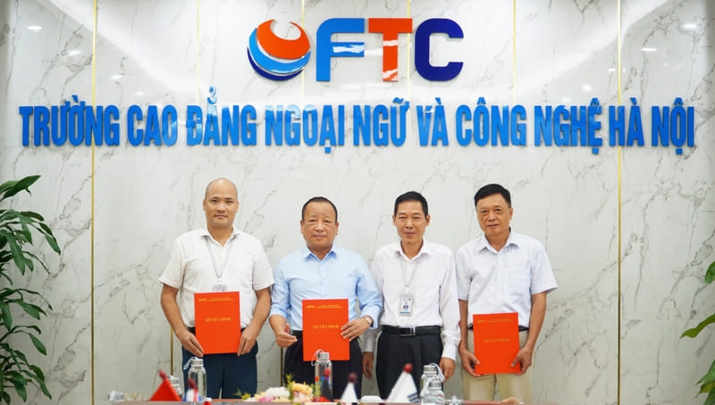 Bổ nhiệm Cán bộ quản lý trực thuộc Trường Cao đẳng Ngoại ngữ và Công nghệ Hà Nội