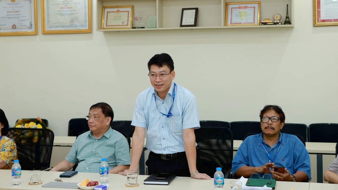 GS. TS. Đào Văn Đông - Phó Hiệu trưởng ĐH Hoà Bình phát biểu tại buổi lễ
