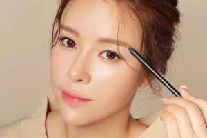 Phpng cách trang điểm chân mày Hàn Quốc