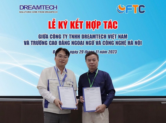 Lễ kí kết hợp tác giữa FTC và Công ty TNHH DreamTech Việt Nam