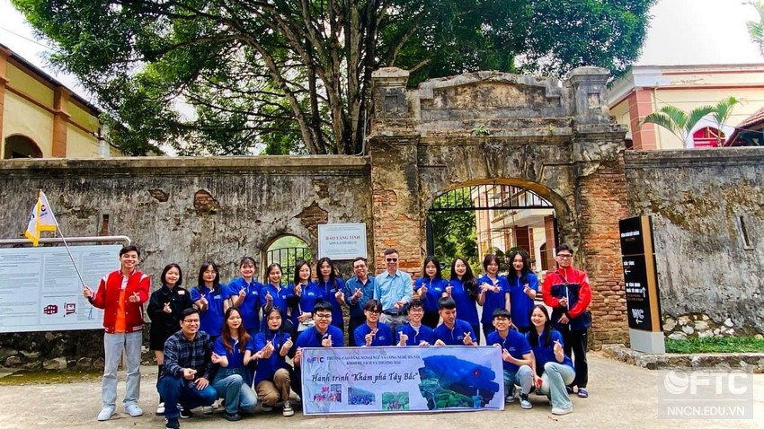 Khám phá Tây Bắc