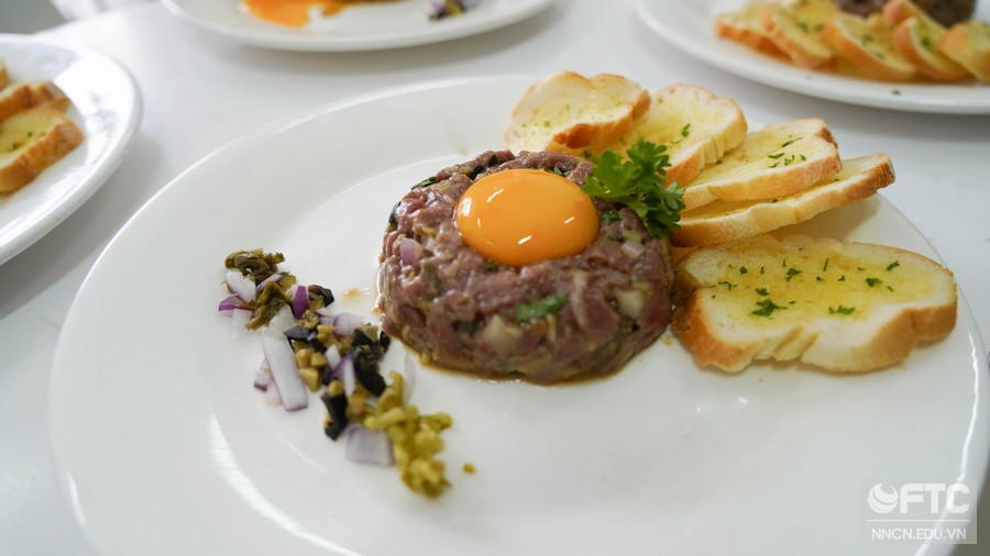 Ngành Kỹ thuật chế biến món ăn