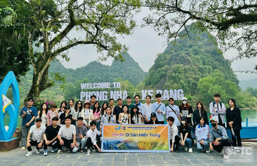 Hành trình di sản miền Trung Khoa Du lịch &Thương mại