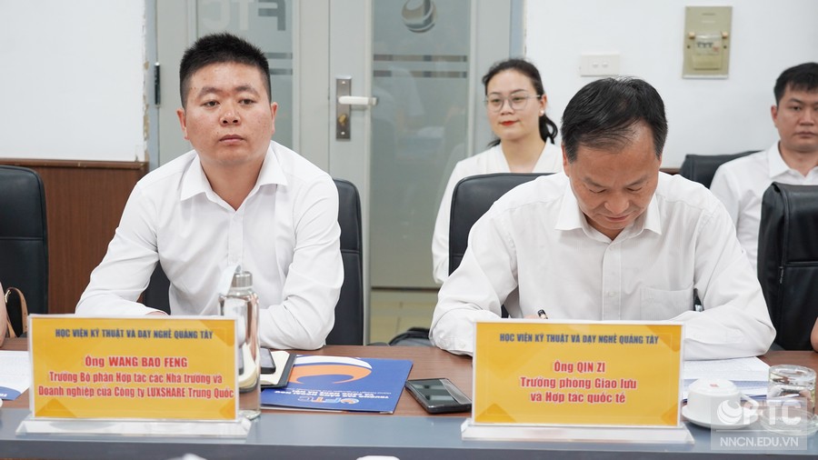Lễ kí kết hợp tác giữa Trường Cao đẳng Ngoại ngữ và Công nghệ Hà Nội (FTC) và Học viện Kỹ thuật và Dạy nghề Hiện đại Quảng Tây