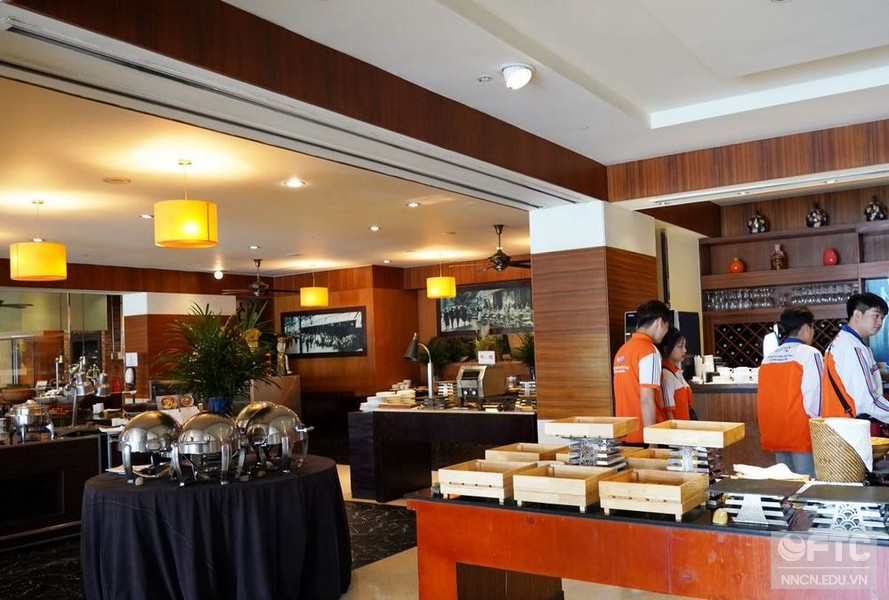 Trải nghiệm khách sạn Intercontinental Hà Nội Westlake