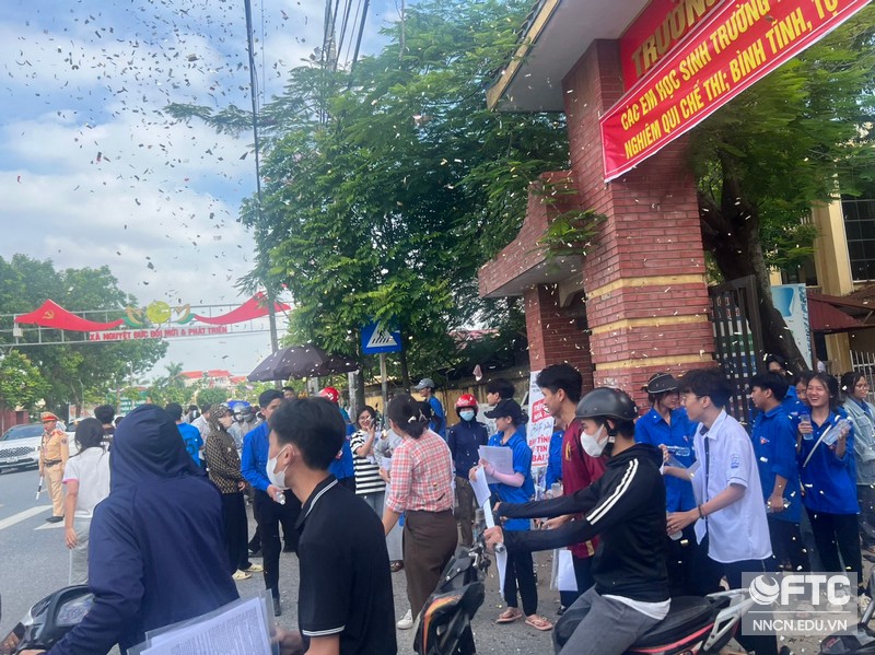 tiếp sức mùa thi năm 2024