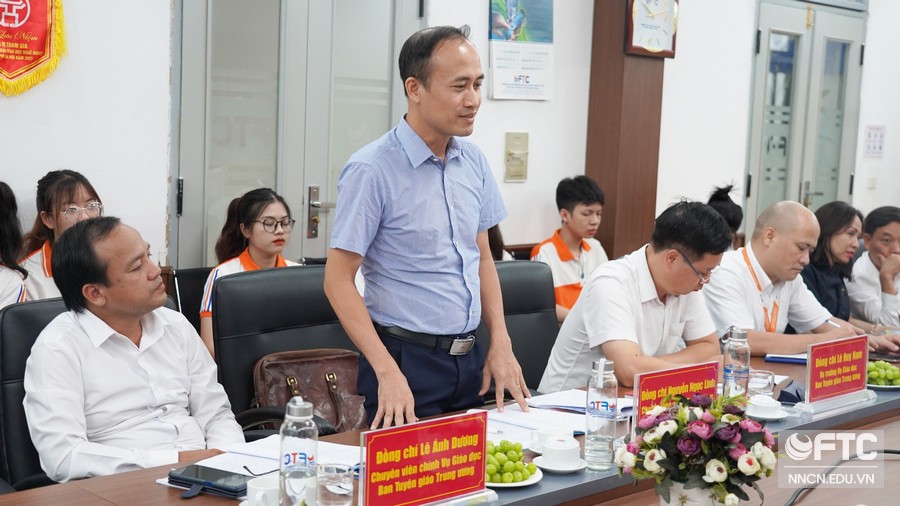 Đoàn công tác Vụ Giáo dục, Ban Tuyên giáo Trung ương đến thăm và làm việc