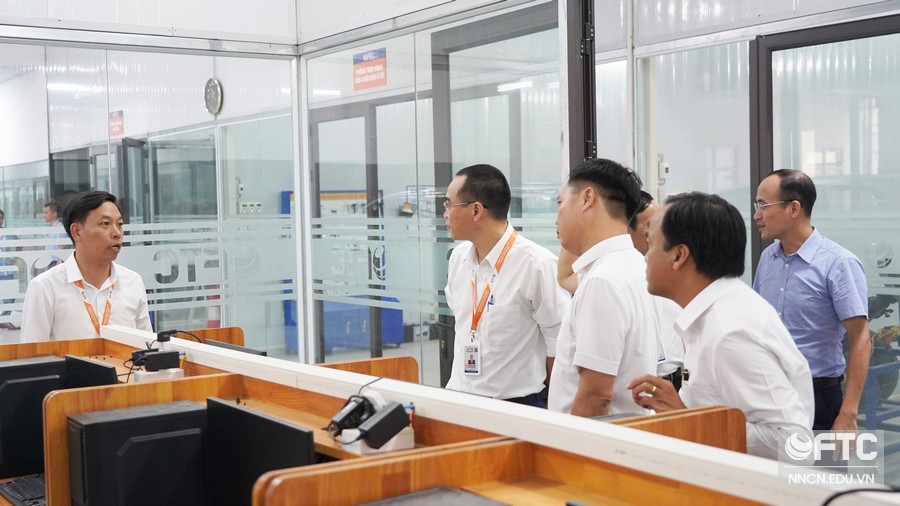 Đoàn công tác Vụ Giáo dục, Ban Tuyên giáo Trung ương đến thăm và làm việc