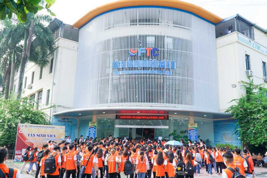học cao đẳng thiết kế đồ họa cần điều kiện gì