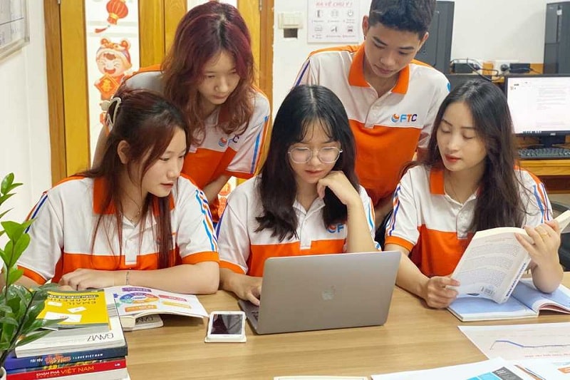 Top 5 trường đào tạo cao đẳng Digital Marketing chất lượng Cao đẳng Ngoại ngữ và Công nghệ Hà Nội - top 1 các trường đào tạo cao đẳng Digital Marketing chất lượng tại Việt Nam