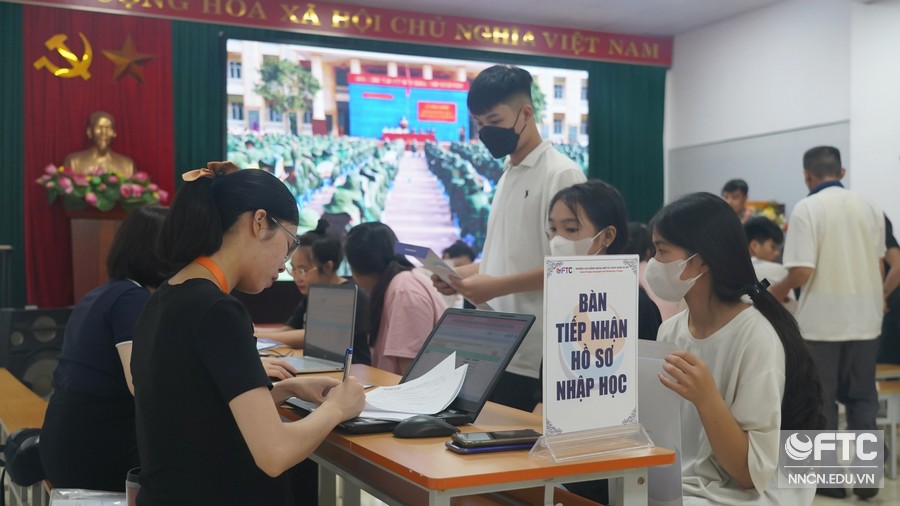 nhập học khóa K24