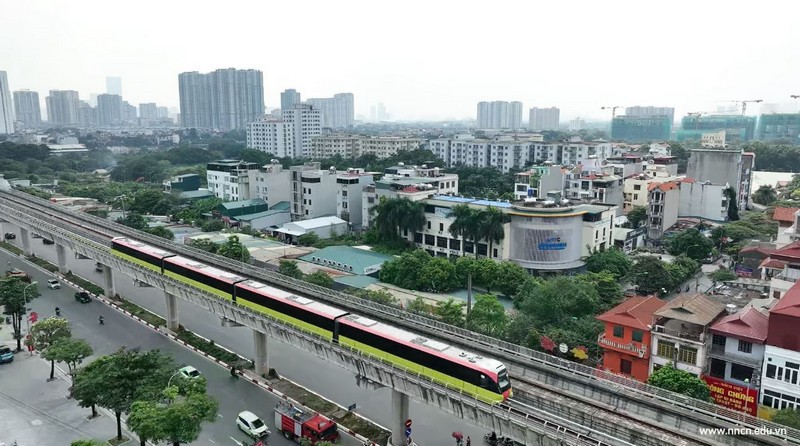 sinh viên FTC hưởng lợi trực tiếp từ tuyến đường sắt nhổn ga hà nội