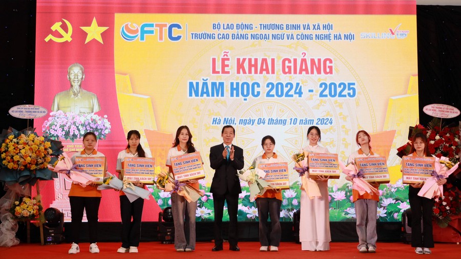 khai giảng năm học 2024 - 2025