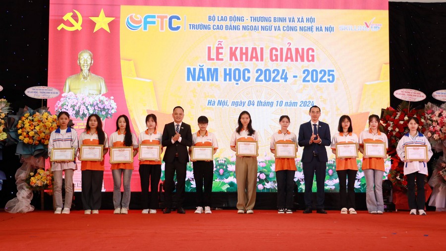 khai giảng năm học 2024 - 2025