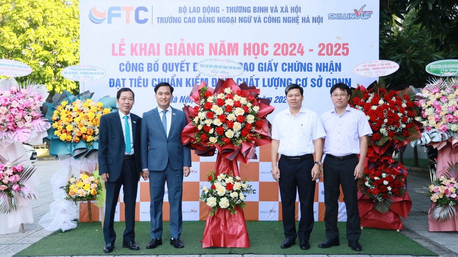 khai giảng năm học 2024 - 2025