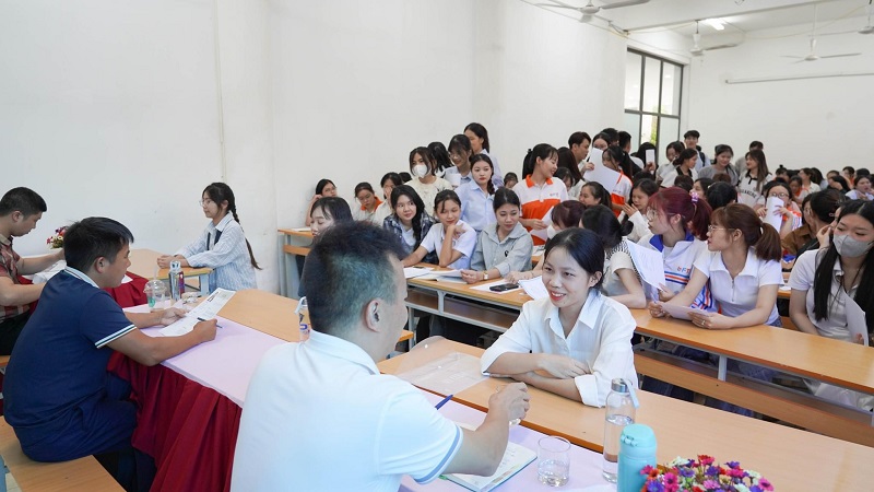 Điểm tên các trường Cao đẳng Đại học còn xét tuyển học bạ 2024 Các trường Cao đẳng Đại học còn xét tuyển học bạ 2024