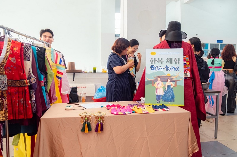 Tại sao tiếng Trung, Nhật, Hàn lại hấp dẫn Gen Z?