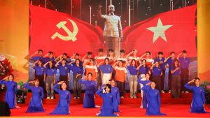 Chao-Tan-sinh-vien-K25