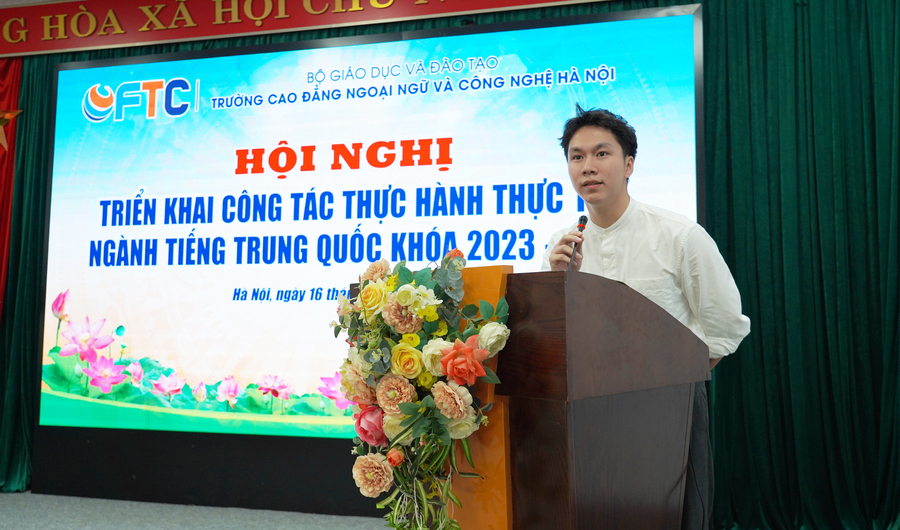 HOI-NGHI-TRIEN-KHAI-THUC-HANH-THUC-TAP-NGANH-TIENG-TRUNG-QUOC-KHOA-2023-–-2025-8