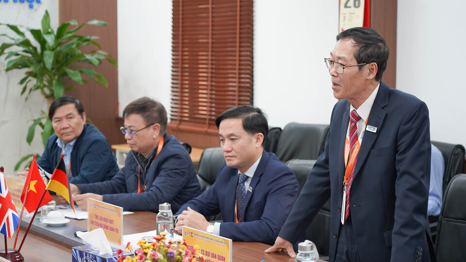 le-ky-ket-hop-tac-chien-luoc-giua-truong-cao-dang-ngoai-ngu-va-cong-nghe-ha-noi-voi-hiep-hoi-doanh-nghiep-nho-va-vua-thanh-pho-ha-noi-12