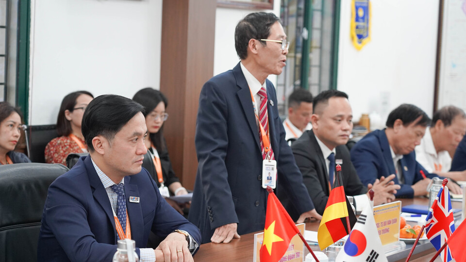 le-ky-ket-hop-tac-chien-luoc-giua-truong-cao-dang-ngoai-ngu-va-cong-nghe-ha-noi-voi-hiep-hoi-doanh-nghiep-nho-va-vua-thanh-pho-ha-noi-14