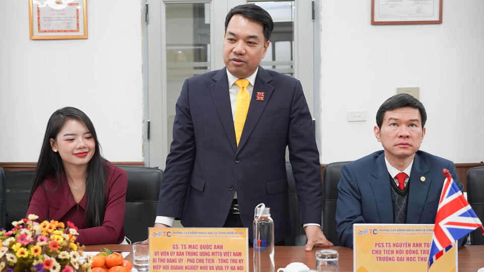 le-ky-ket-hop-tac-chien-luoc-giua-truong-cao-dang-ngoai-ngu-va-cong-nghe-ha-noi-voi-hiep-hoi-doanh-nghiep-nho-va-vua-thanh-pho-ha-noi-16