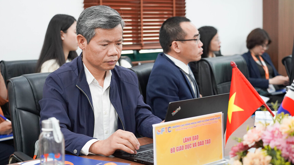 hoi-thao-dao-tao-nguon-nhan-luc-kinh-te-halal-va-ngon-ngu-a-rap-20