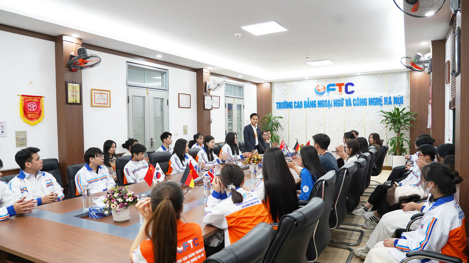 Tang-qua-ho-tro-hoc-sinh-sinh-vien-co-hoan-canh-kho-khan-nhan-dip-tet-nguyen-dan-binh-ngo-33