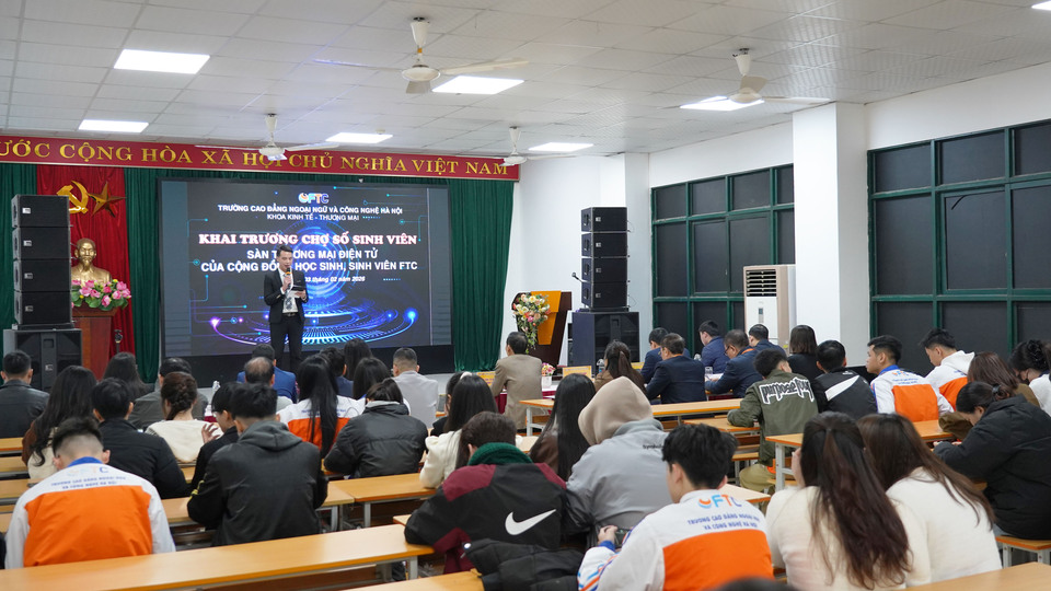 cho-so-sinh-vien-ftc-2026-13